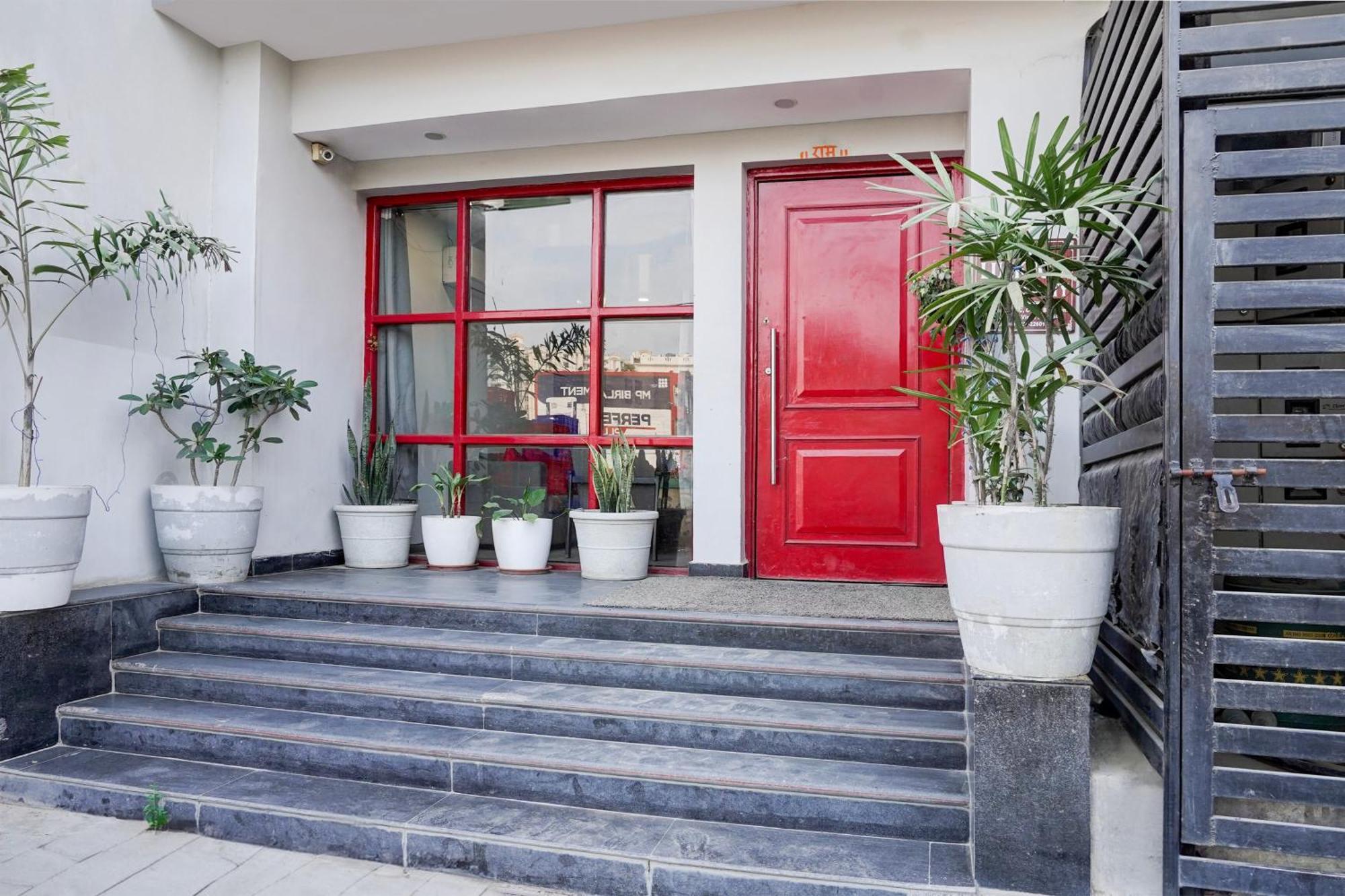 Super Townhouse Gomti Nagar Sector 6 Near Ekana Stadium Lucknow Extérieur photo
