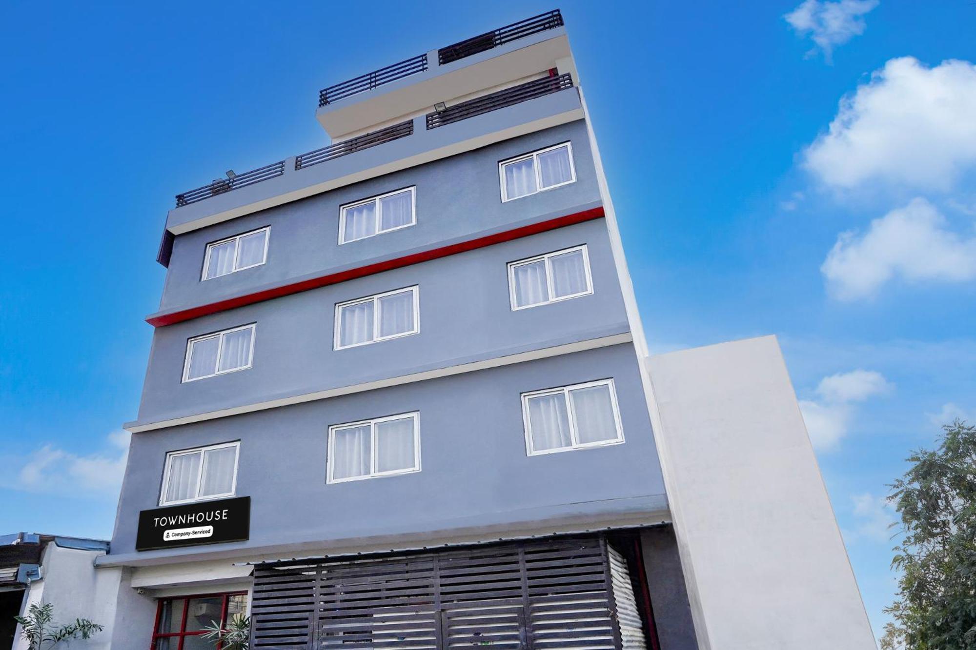 Super Townhouse Gomti Nagar Sector 6 Near Ekana Stadium Lucknow Extérieur photo